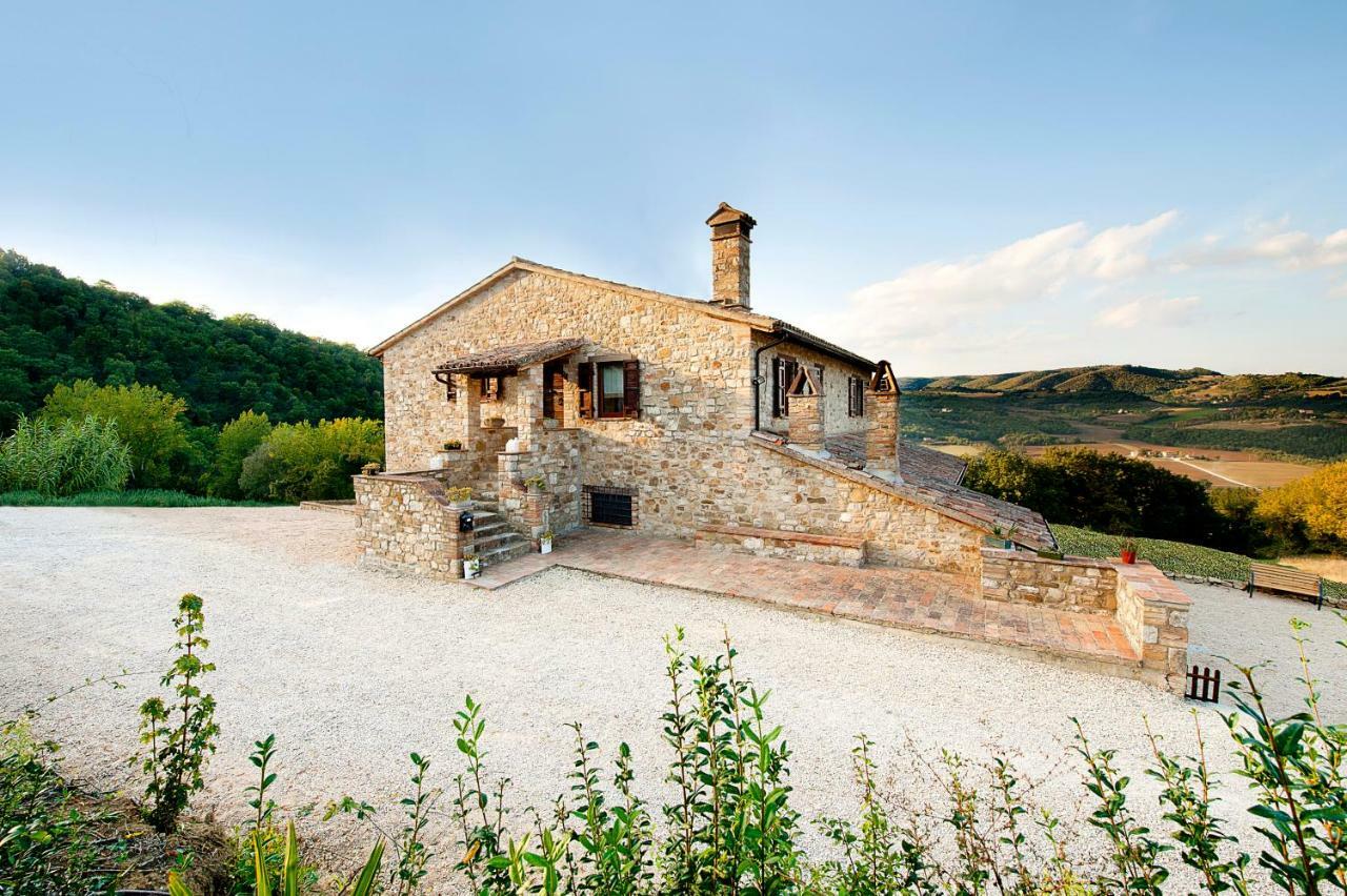 Bed and Breakfast Casale Le Orme Todi Exterior foto